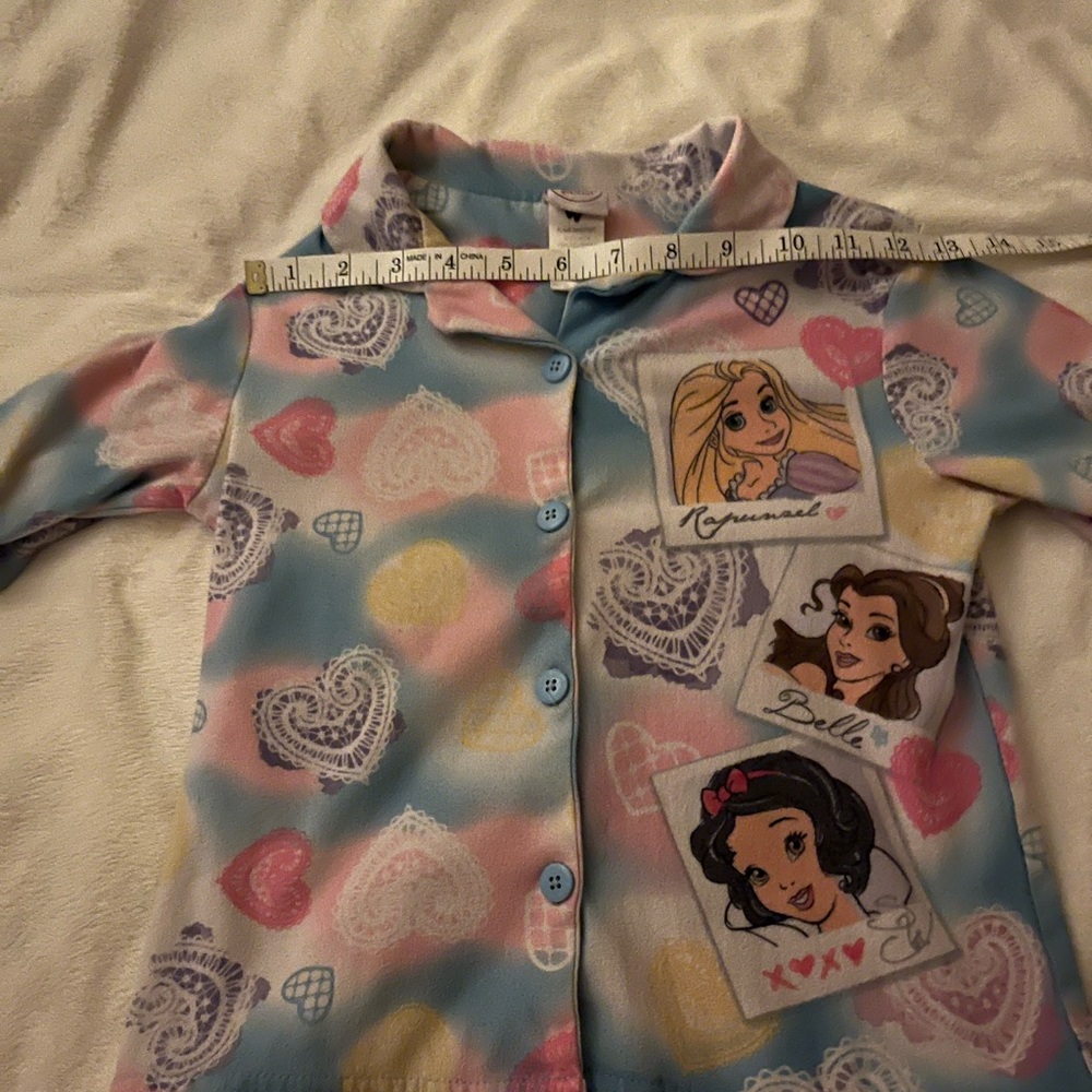 Disney Princess toddler pajama top. Rapunzel, Belle and Snow White. Very soft - Picture 3 of 8